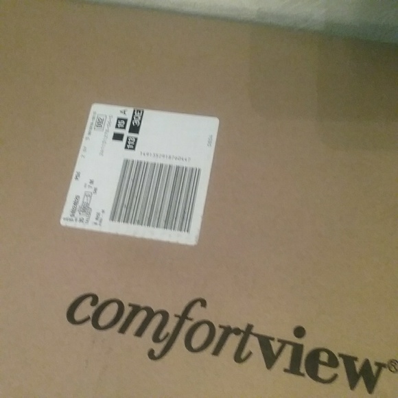 NWT super cute boots - Picture 5 of 5